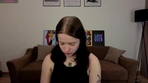 Elena online show from 10-23-25, 04:23