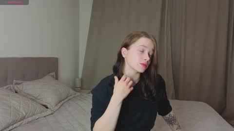 Elena online show from 11-22-25, 10:58