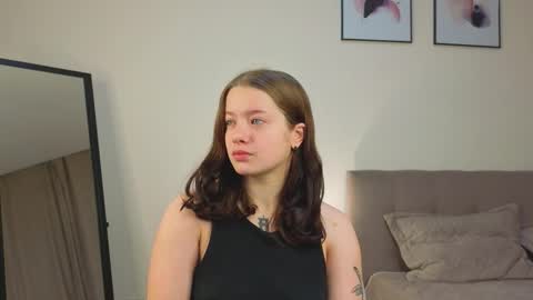 Elena online show from 11-26-25, 08:04