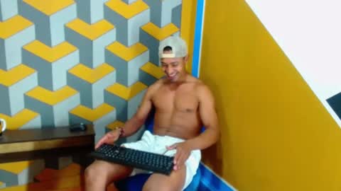 carl_jhonson1 online show from 12-30-24, 07:11