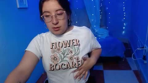 Snapshot of carla_999 chatting on 01-14-26, 01:39 carla_999 online show from 01-14-26, 01:39