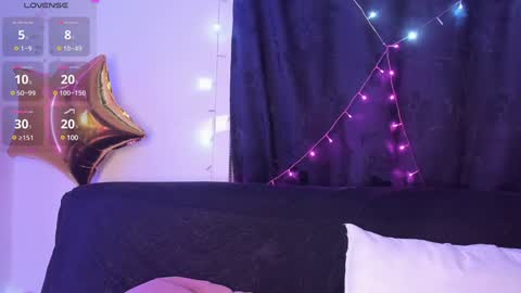 Snapshot of carla_smith__ chatting on 01-18-25, 07:59 Carla online show from 01-18-25, 07:59