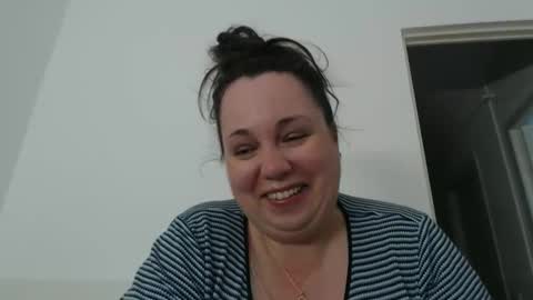 Carlaruth online show from 03-31-26, 05:08