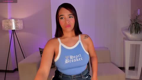 Snapshot of carlasmithx chatting on 01-27-25, 07:14 Carla online show from 01-27-25, 07:14