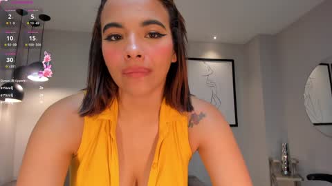 Snapshot of carlasmithx chatting on 02-08-25, 10:50 Carla online show from 02-08-25, 10:50