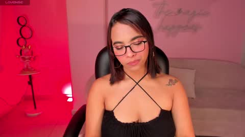 Snapshot of carlasmithx chatting on 02-10-25, 12:19 Carla online show from 02-10-25, 12:19