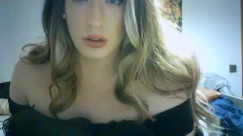 carlasucker online show from 02-18-25, 05:21