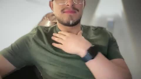 Snapshot of carlcarlinches4 chatting on 12-04-25, 09:45 carlcarlinches4 online show from 12-04-25, 09:45