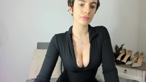 Carli online show from 12-10-24, 12:28