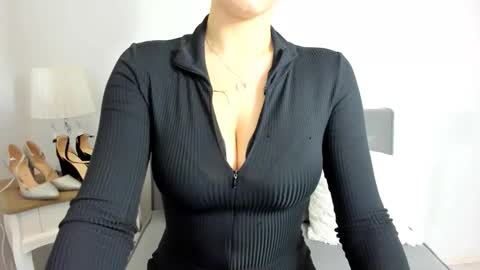 Carli online show from 10-02-25, 08:16