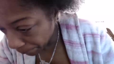 Snapshot of carliecreams chatting on 01-18-26, 05:39 Carlie online show from 01-18-26, 05:39