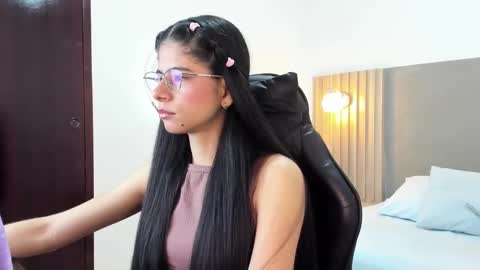 Snapshot of carlina_15 chatting on 09-11-25, 12:16 C A R L I N A online show from 09-11-25, 12:16