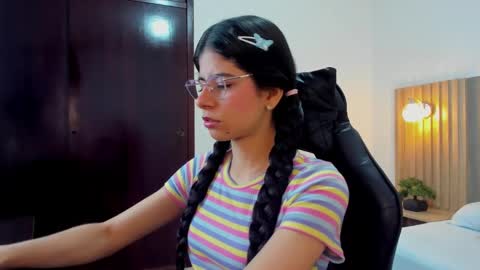 Snapshot of carlina_15 chatting on 09-15-25, 12:16 C A R L I N A online show from 09-15-25, 12:16
