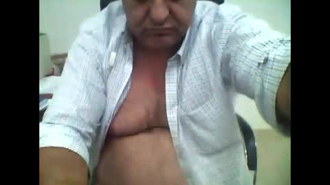 Snapshot of carlos8711 chatting on 09-23-25, 04:10 carlos8711 online show from 09-23-25, 04:10