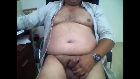 Snapshot of carlos8711 chatting on 09-28-25, 09:47 carlos8711 online show from 09-28-25, 09:47