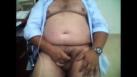 Snapshot of carlos8711 chatting on 09-29-25, 04:34 carlos8711 online show from 09-29-25, 04:34