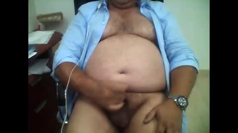 Snapshot of carlos8711 chatting on 10-20-25, 03:56 carlos8711 online show from 10-20-25, 03:56