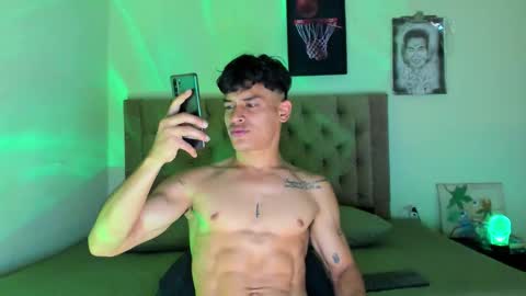 carloshero69 online show from 11-27-25, 01:46