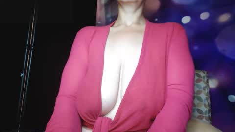 Carly Smiles online show from 10-13-25, 10:59