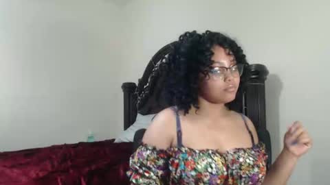 CARAMEL xoxo online show from 11-22-25, 12:42