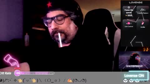Snapshot of carmelo_devitto chatting on 01-05-25, 08:43 soy Batman online show from 01-05-25, 08:43