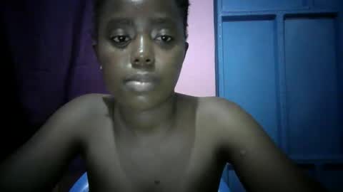 Snapshot of carmennalgona chatting on 10-19-25, 08:20 carmennalgona online show from 10-19-25, 08:20