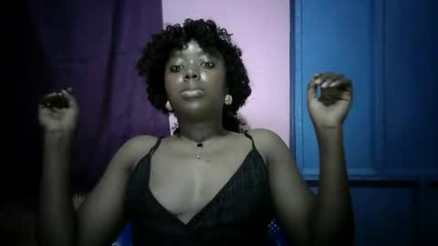 Snapshot of carmennalgona chatting on 10-25-25, 04:13 carmennalgona online show from 10-25-25, 04:13