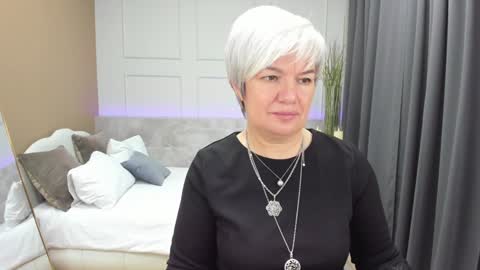 Carmen online show from 12-21-24, 11:02