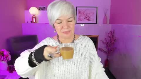 Carmen online show from 03-04-25, 09:22