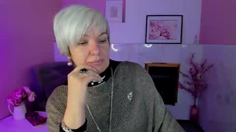 Carmen online show from 10-06-25, 09:12