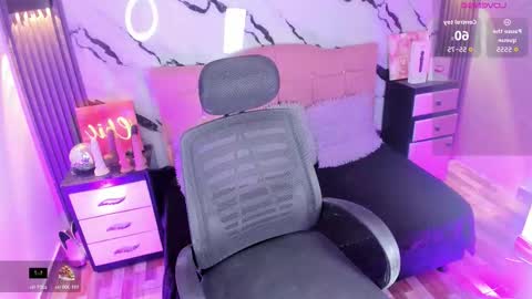 Snapshot of carol__evans chatting on 02-04-26, 10:36 Sofi online show from 02-04-26, 10:36