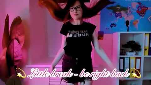 Carol online show from 11-12-25, 01:44