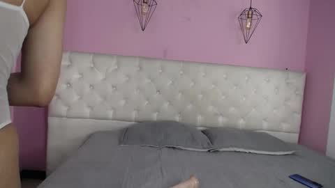 caroliine fox   online show from 09-20-25, 03:40