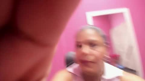carolina suarez online show from 10-04-25, 02:53