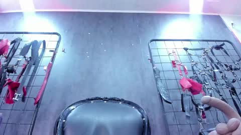 Snapshot of carolinaarias_ chatting on 11-04-25, 08:19 carolina online show from 11-04-25, 08:19