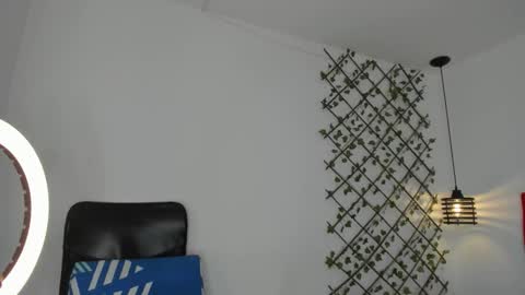 Carolina online show from 11-17-25, 04:35