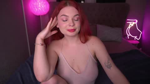 Snapshot of carolinadia chatting on 12-04-24, 12:30 carolinadia online show from 12-04-24, 12:30