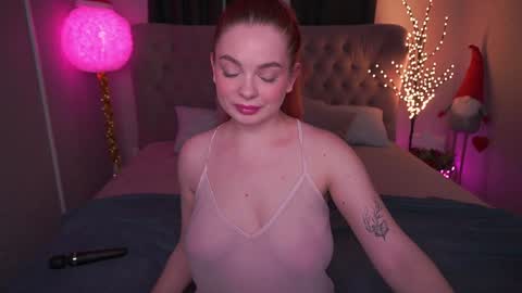 Snapshot of carolinadia chatting on 01-19-25, 08:41 carolinadia online show from 01-19-25, 08:41