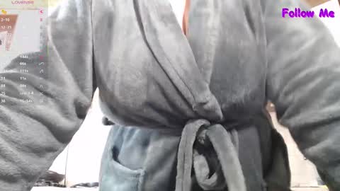 Snapshot of carolinadiamond chatting on 02-01-26, 12:15 carolinadiamond online show from 02-01-26, 12:15