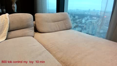 Lina.I will online 1 December   online show from 01-17-25, 11:06