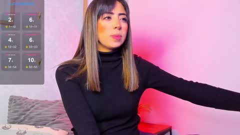  Caroline  online show from 01-08-25, 11:43