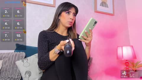  Caroline  online show from 01-18-25, 11:43