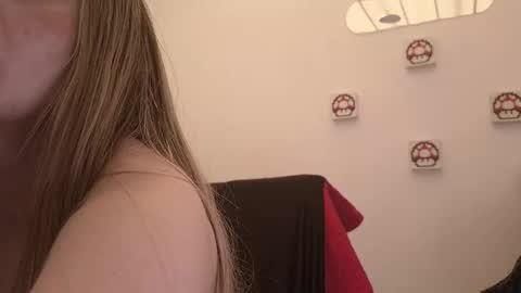 Snapshot of caroline_hernandes chatting on 03-14-26, 07:08 Carolina online show from 03-14-26, 07:08