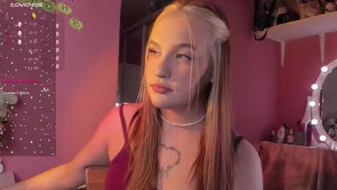 Caro online show from 11-21-25, 12:32