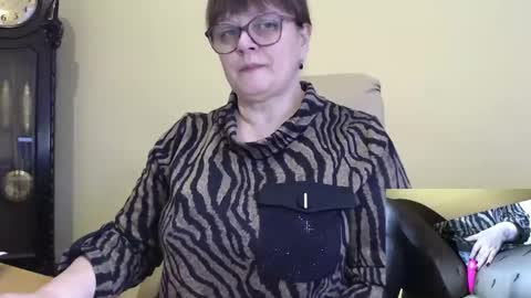 CarolineDream  online show from 01-16-25, 06:46