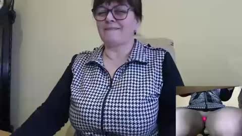 CarolineDream  online show from 01-17-25, 09:28