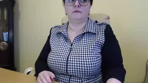 CarolineDream  online show from 01-21-25, 06:22