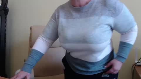 CarolineDream  online show from 02-05-25, 11:23