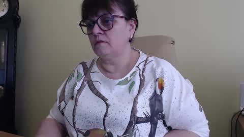 CarolineDream  online show from 03-12-25, 06:29