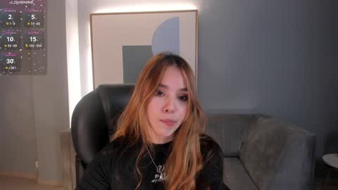 Snapshot of carolinegrace_ chatting on 12-29-24, 11:08 Caro online show from 12-29-24, 11:08